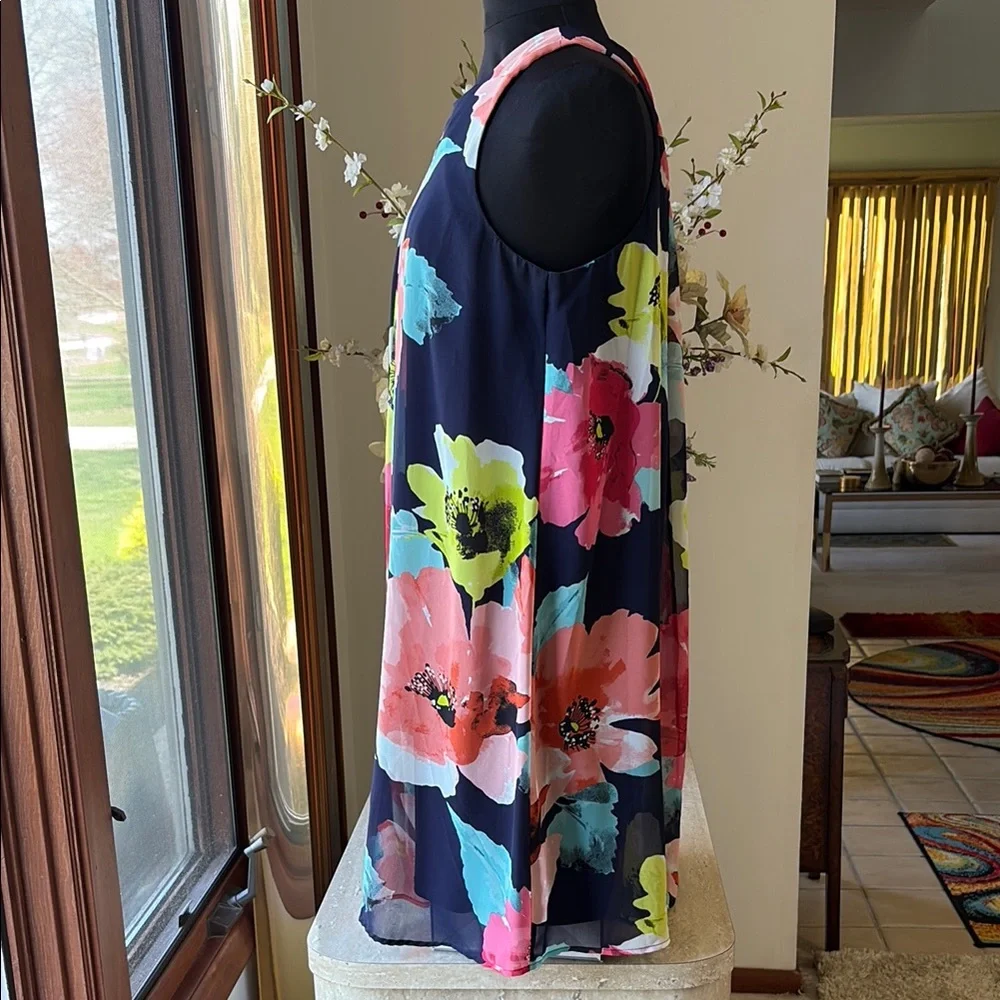 NWOT Floral Sleeveless Dress, measurement in photos, absolutely no flaws. - Picture 2 of 11